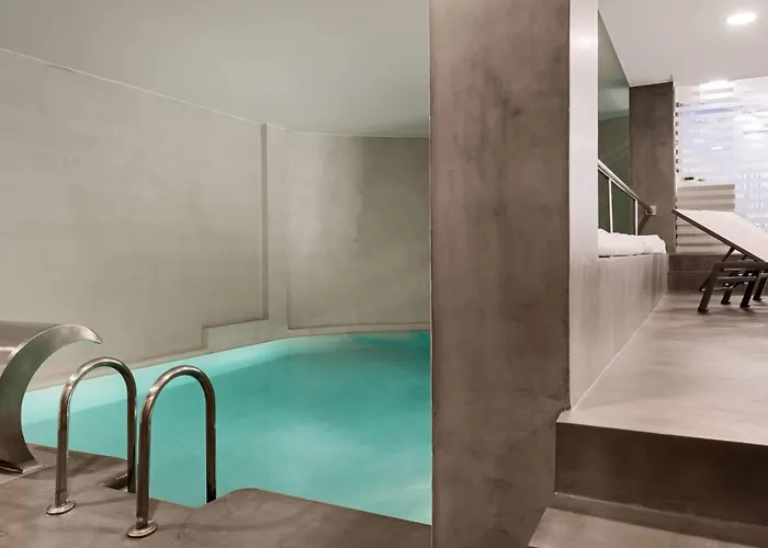 Valencia Hotels for Romantic Getaway