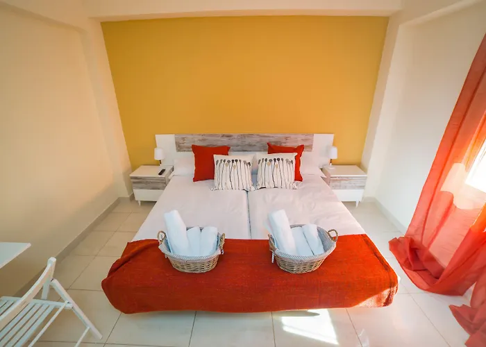 Alicante Guest Houses